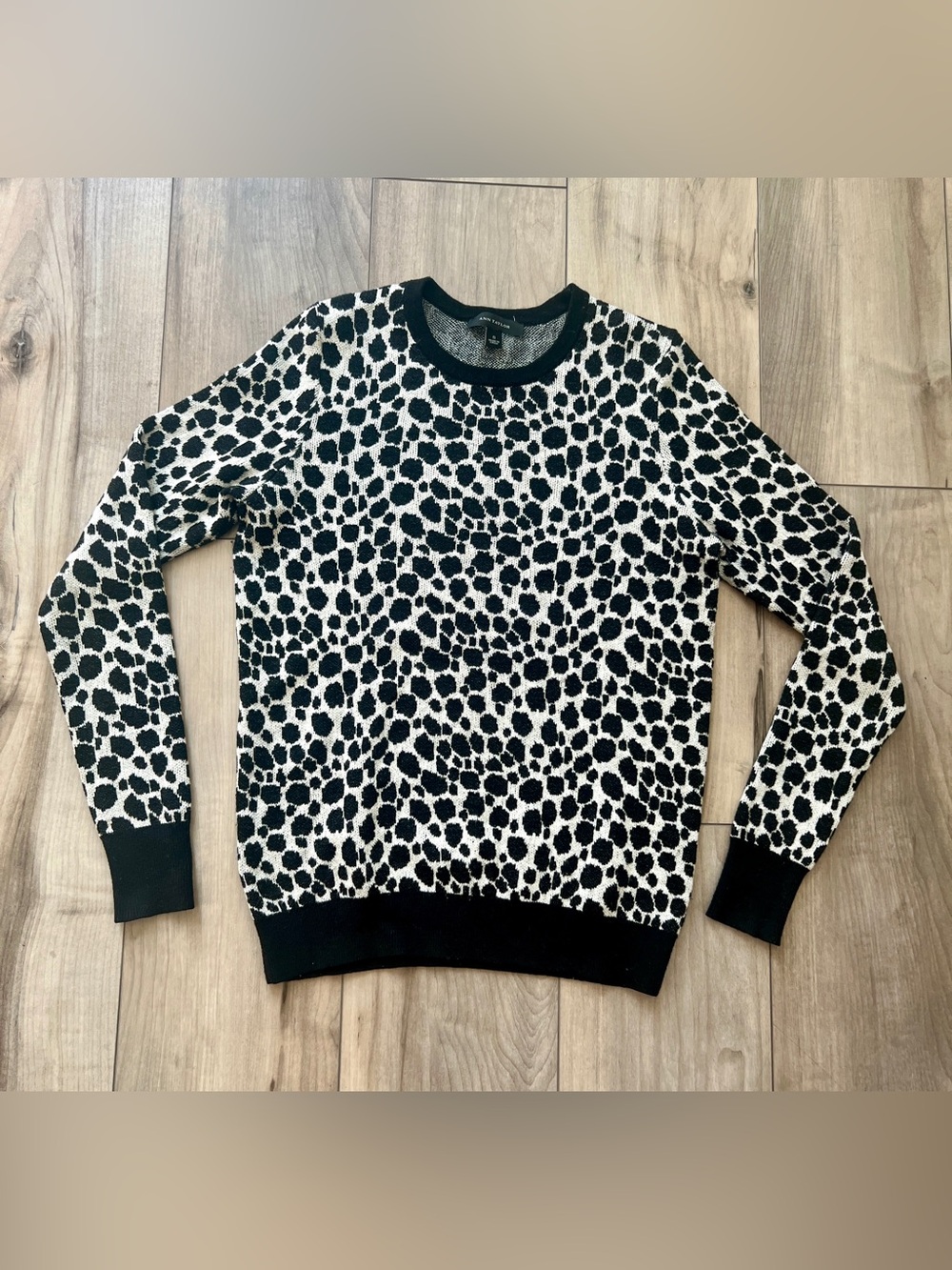 Ann Taylor Size S, Black and White Leopard Print Sweater, Wool blend